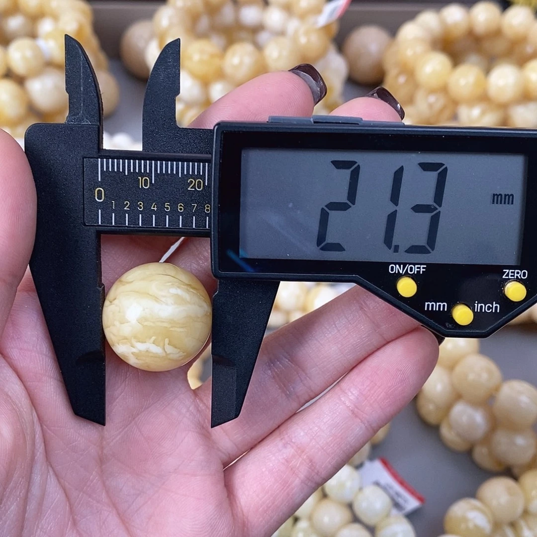 蜜蜡未镶嵌珠宝奇石5.5g