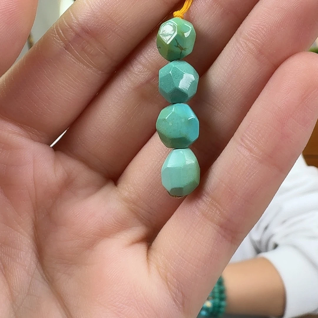 绿松石未镶嵌挂件