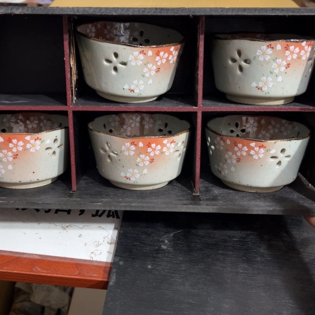 摆件陶瓷制品加工技术研究