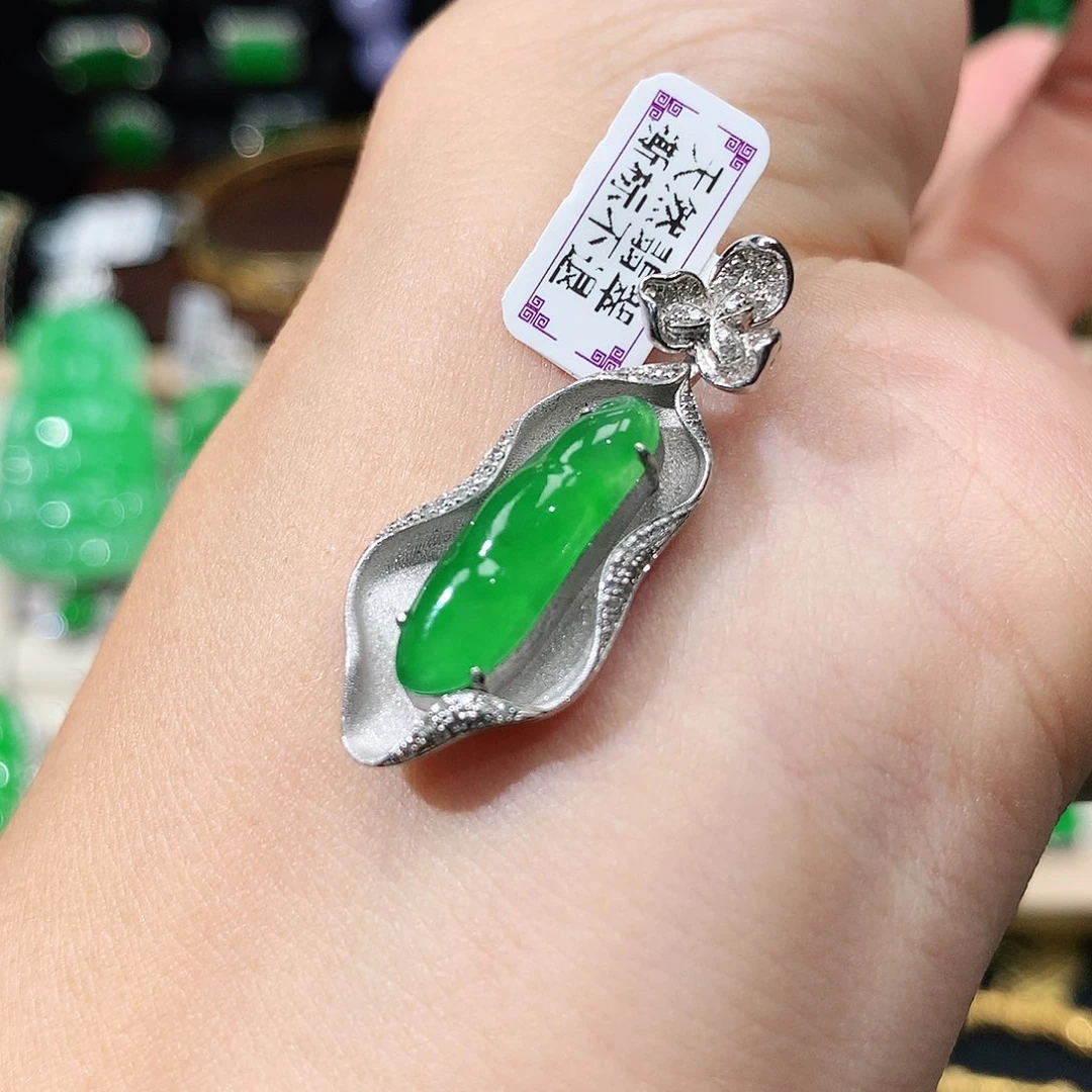 翡翠18K金镶嵌吊坠(不含链)
