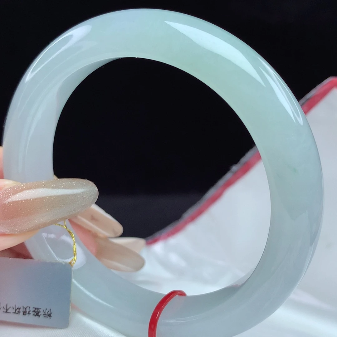 翡翠手镯未镶嵌56圈3033