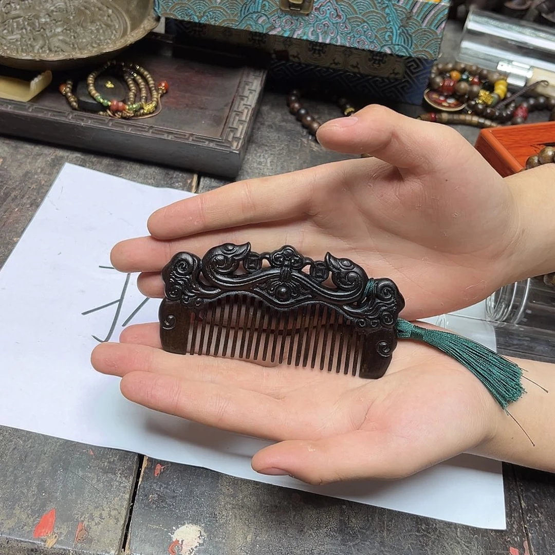 大叶紫檀（黑酸枝木类）