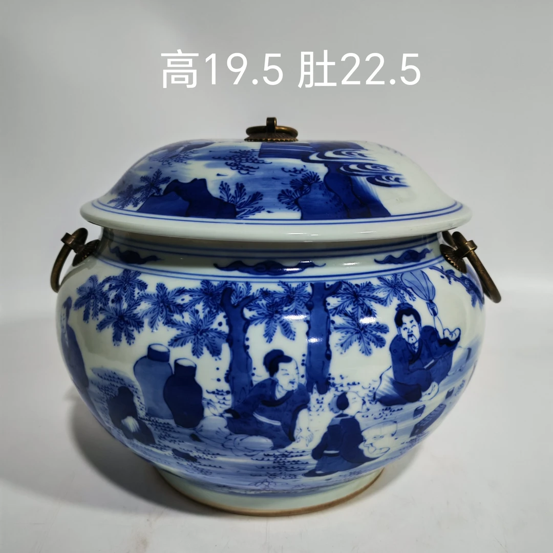 青花手绘人物故事铜环盖罐陶瓷摆件