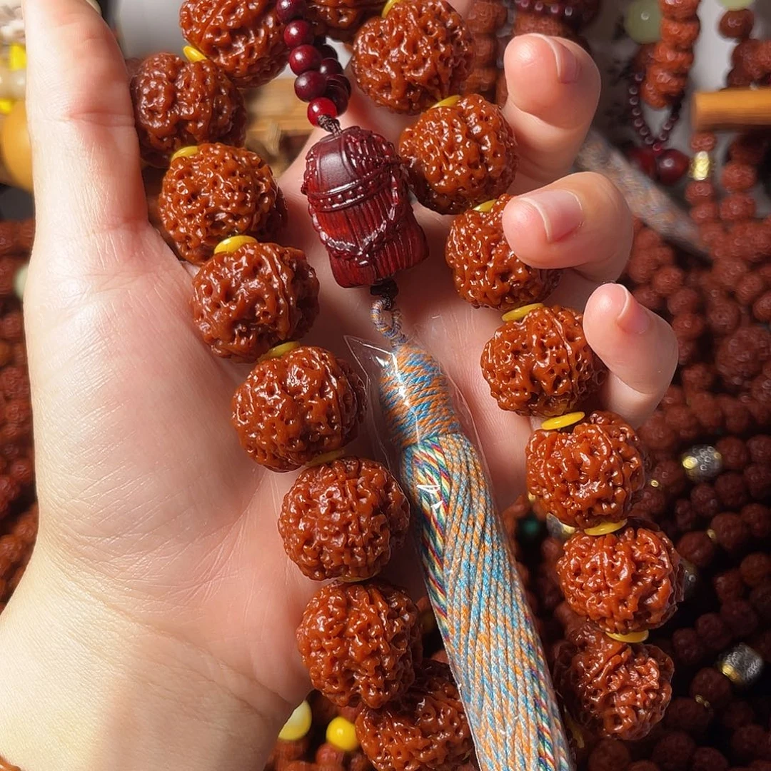 P***⁶金刚菩提手串2.2手持