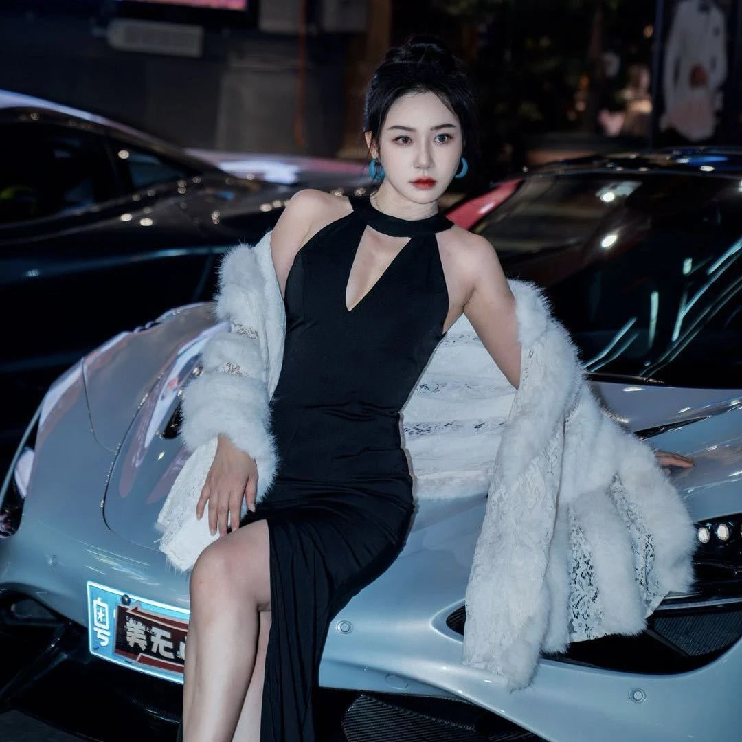 直播扣号修身收腰连衣裙