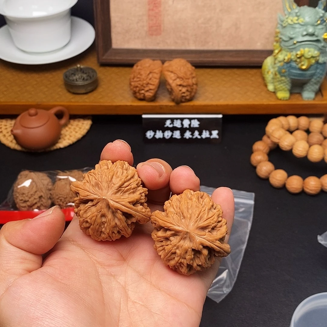 x***u文玩核桃把件全品饕餮纹