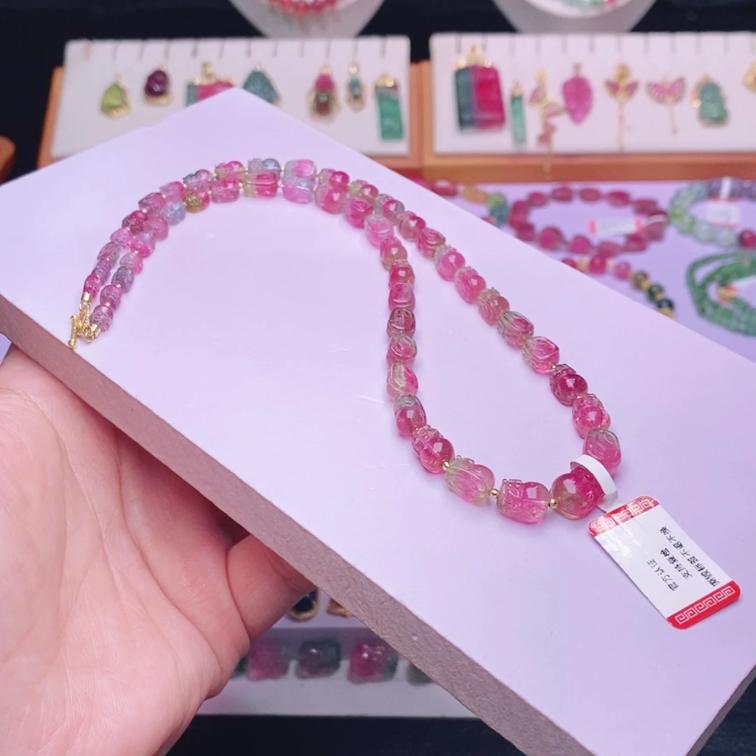 18K金镶嵌碧玺西瓜貔貅项链m