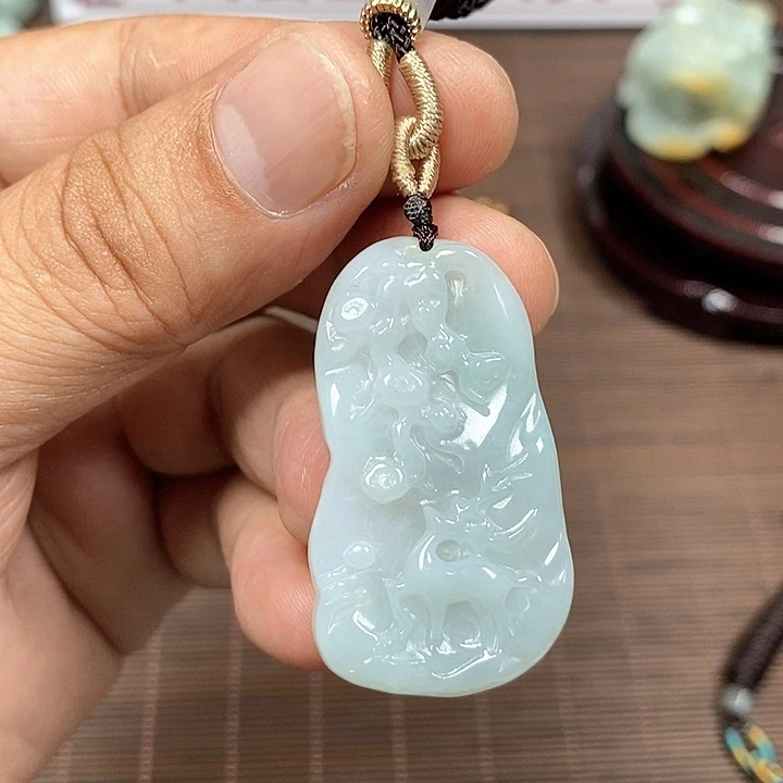 颈饰未镶嵌翡翠天然翡翠玉A货配证书