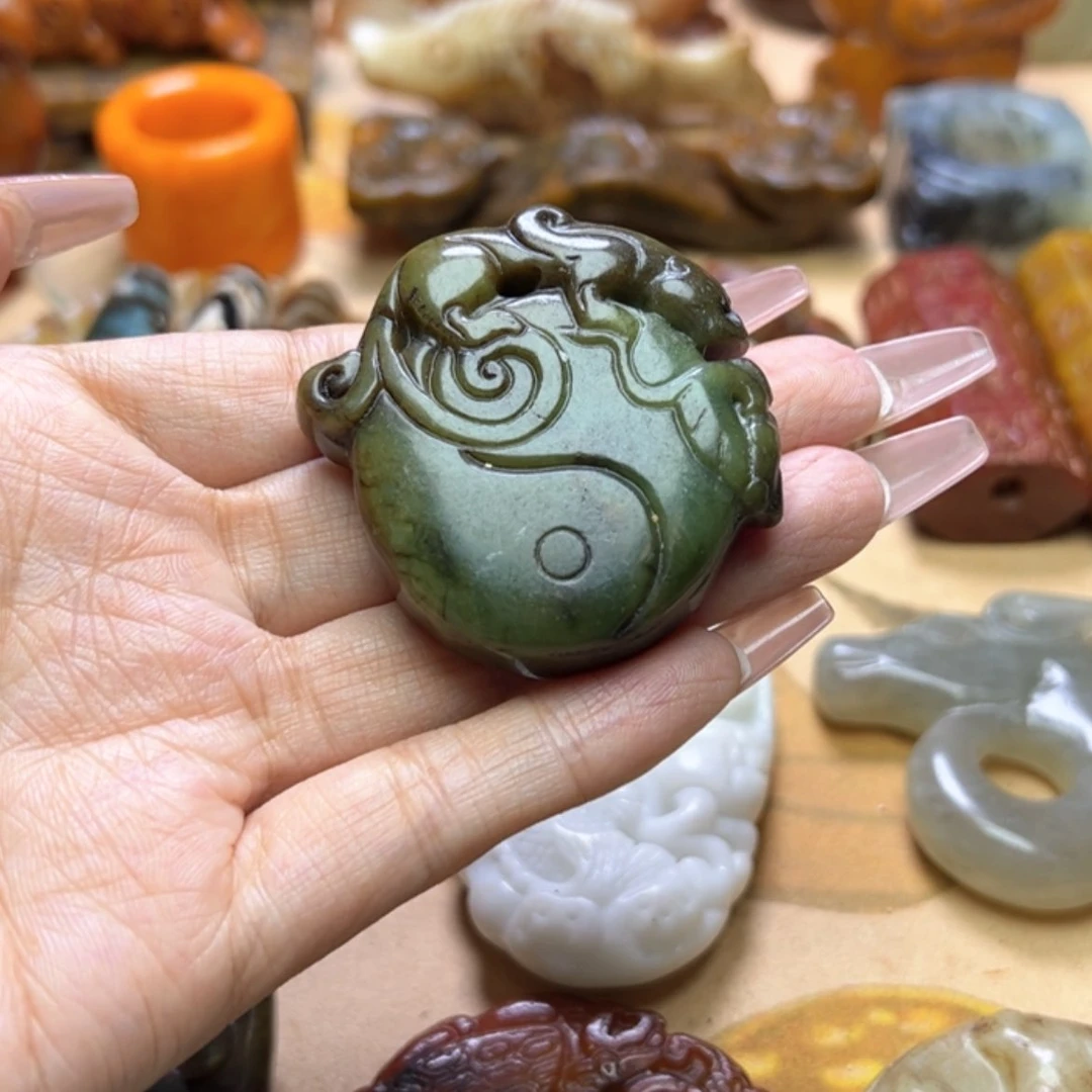 【闪购商品】蛇纹石玉颈饰未镶嵌