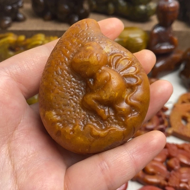 蛇纹石玉未镶嵌颈饰50