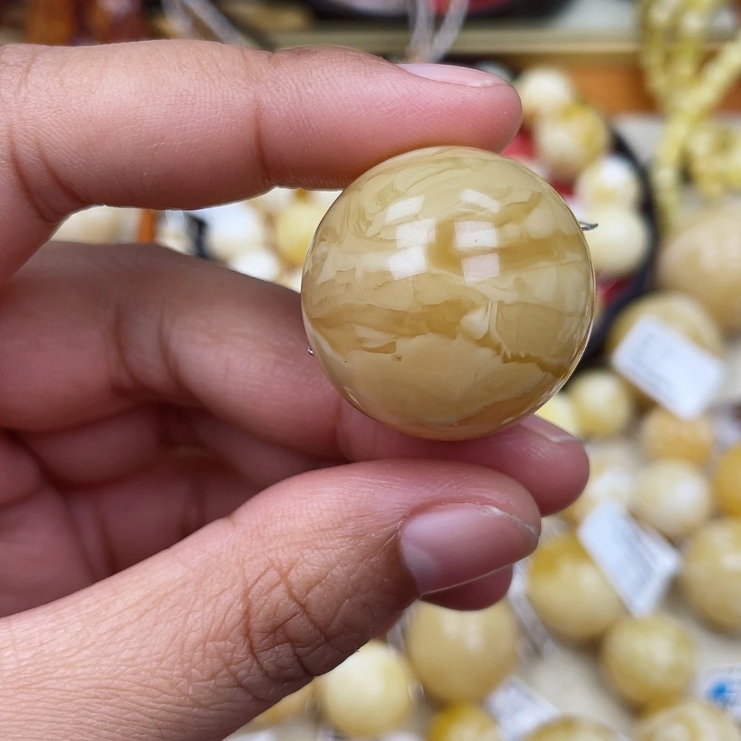 蜜蜡未镶嵌珠宝奇石28.5