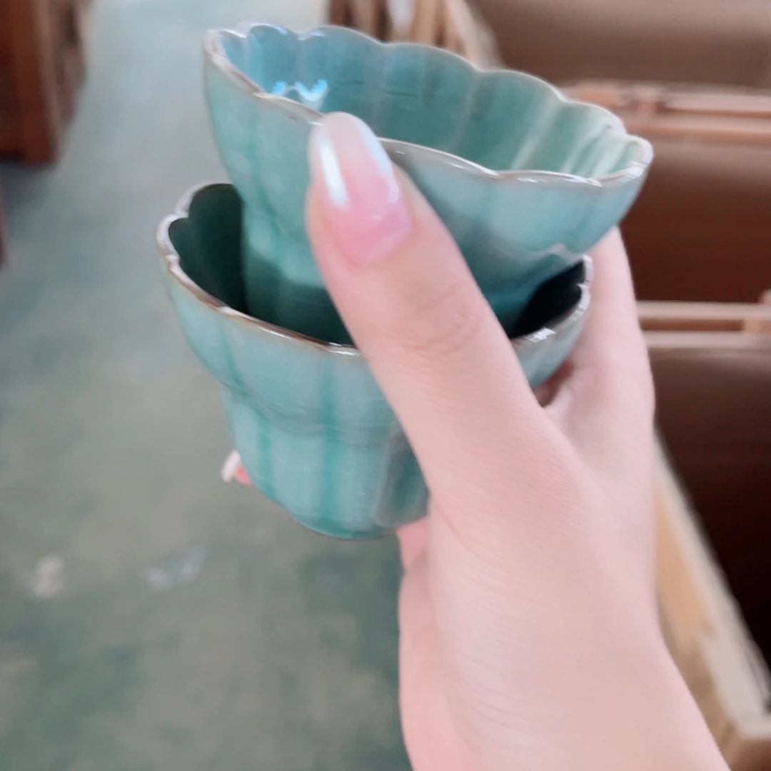 青瓷哈哈哈哈哈哈哈