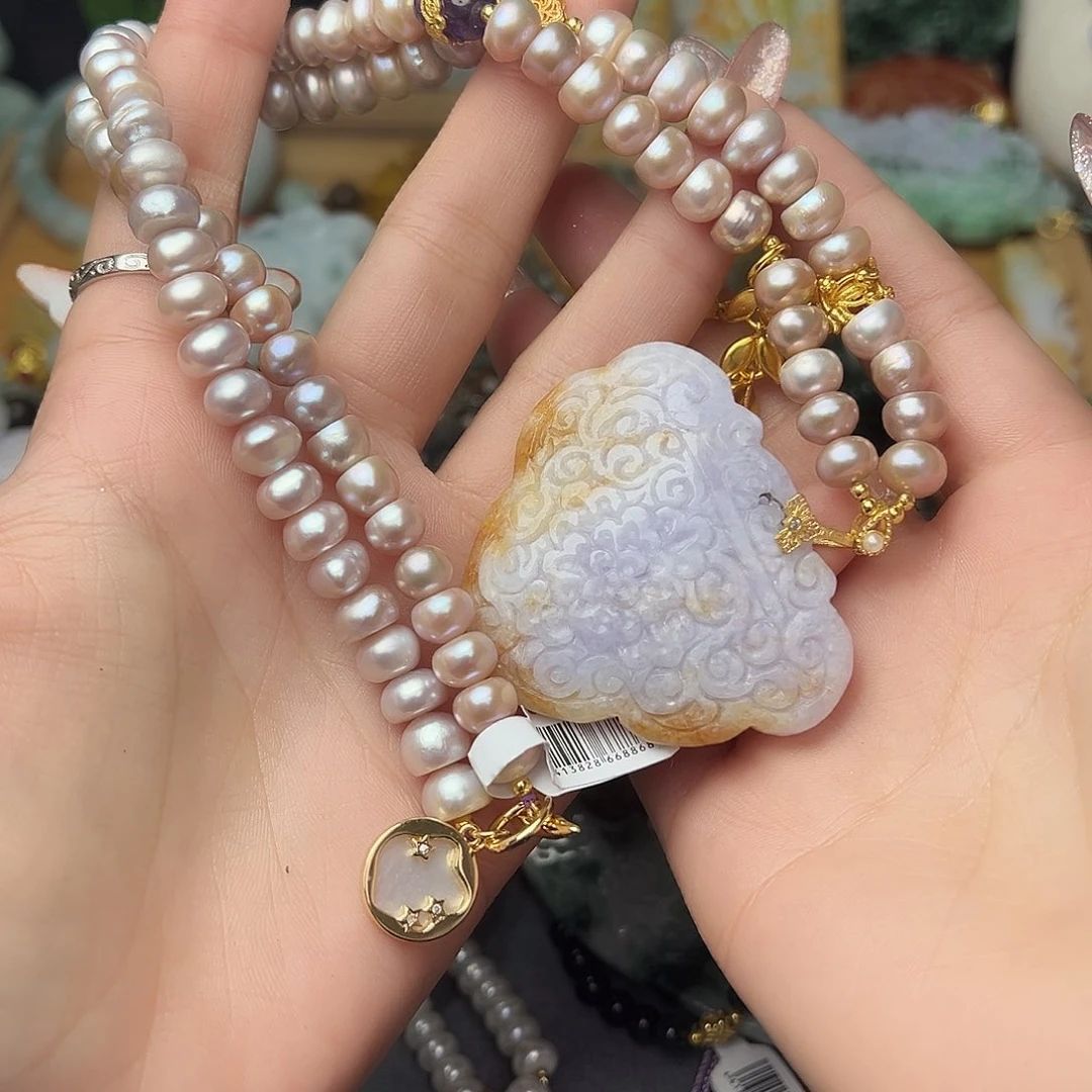 翡翠吊坠(赠链)未镶嵌吊坠