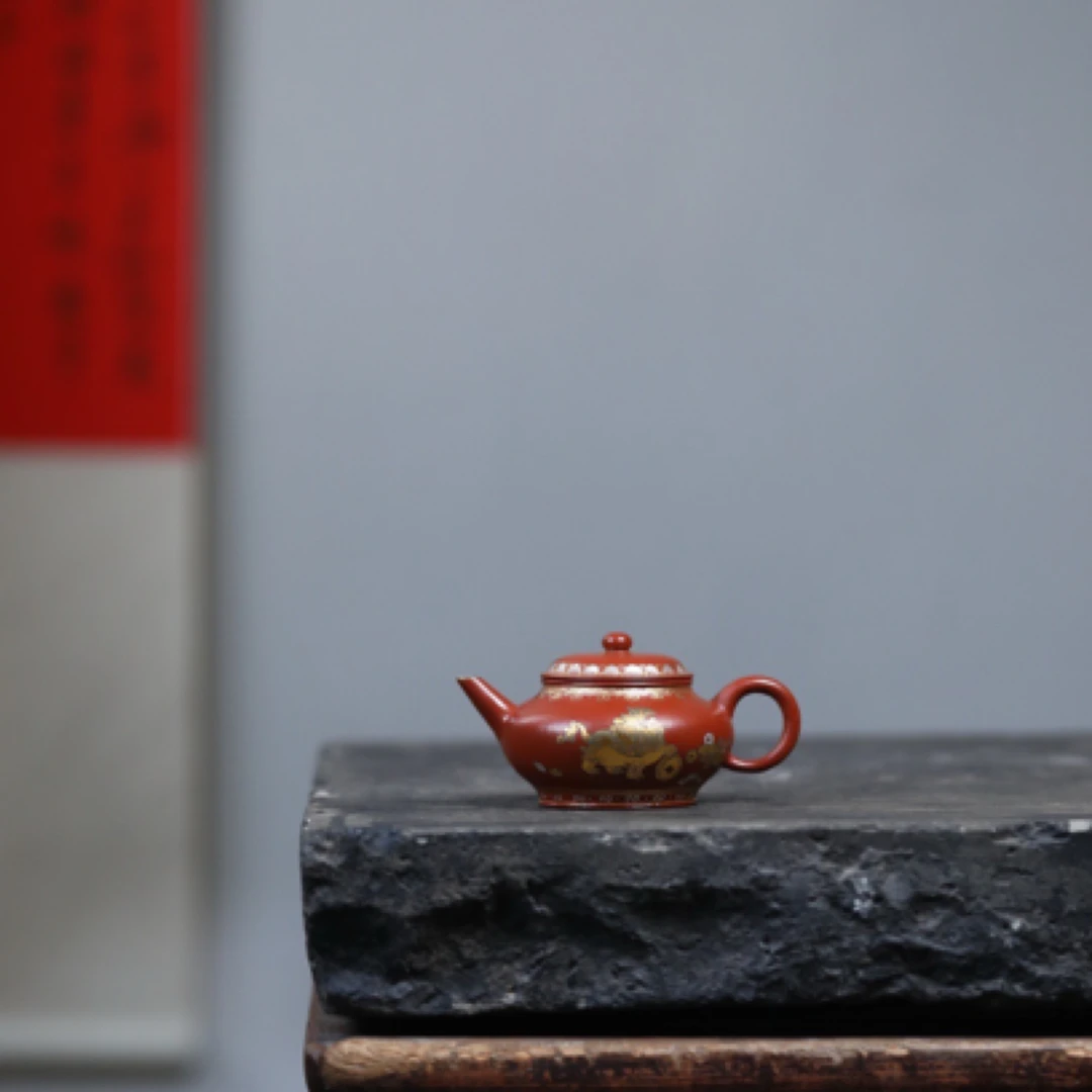 佳作鉴赏  品名：水平  泥料：原矿朱泥 120cc