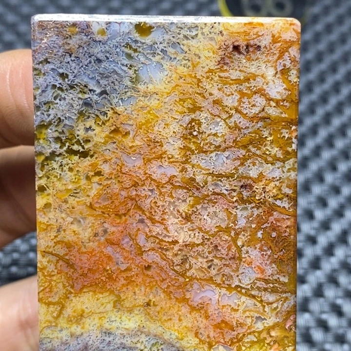 俺***下玛瑙/玉髓未镶嵌玛瑙