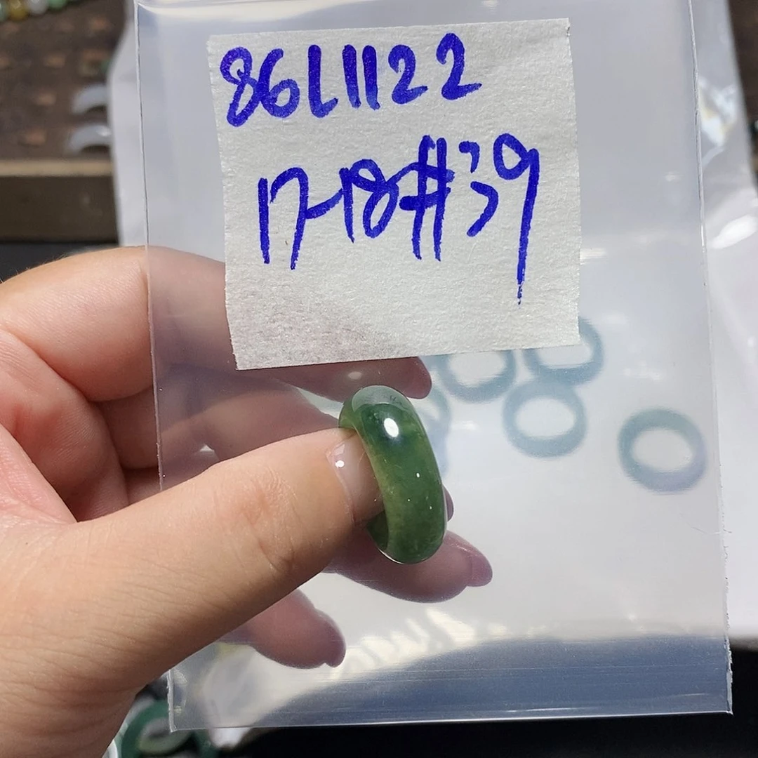 未镶嵌定制翡翠翡翠