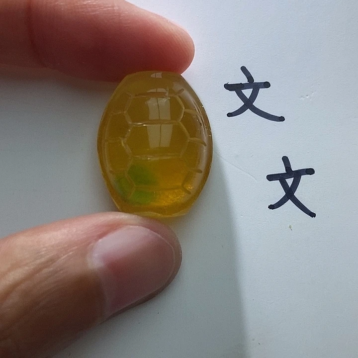 琥珀未镶嵌珠宝奇石3