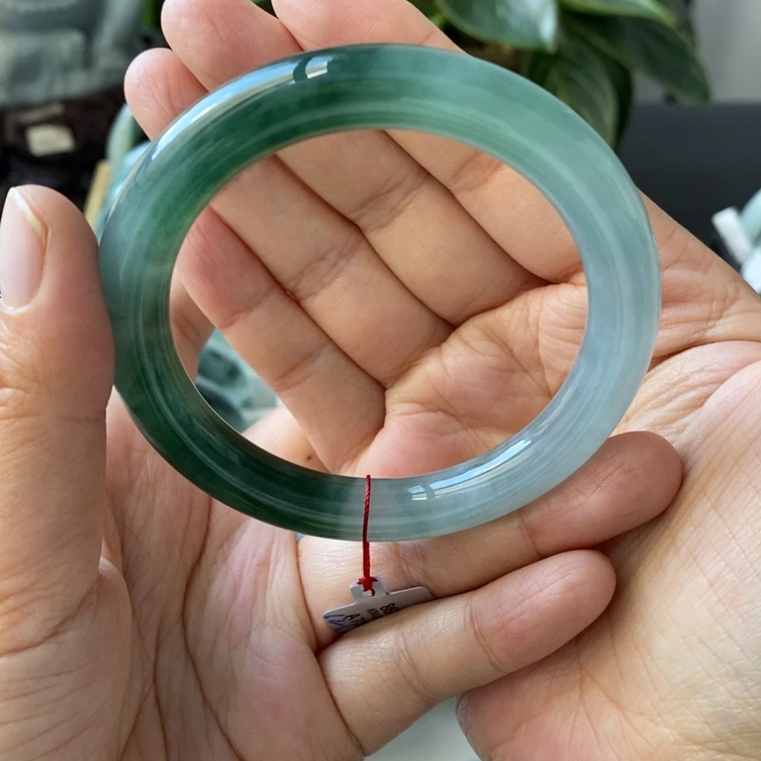 翡翠未镶嵌手镯天然