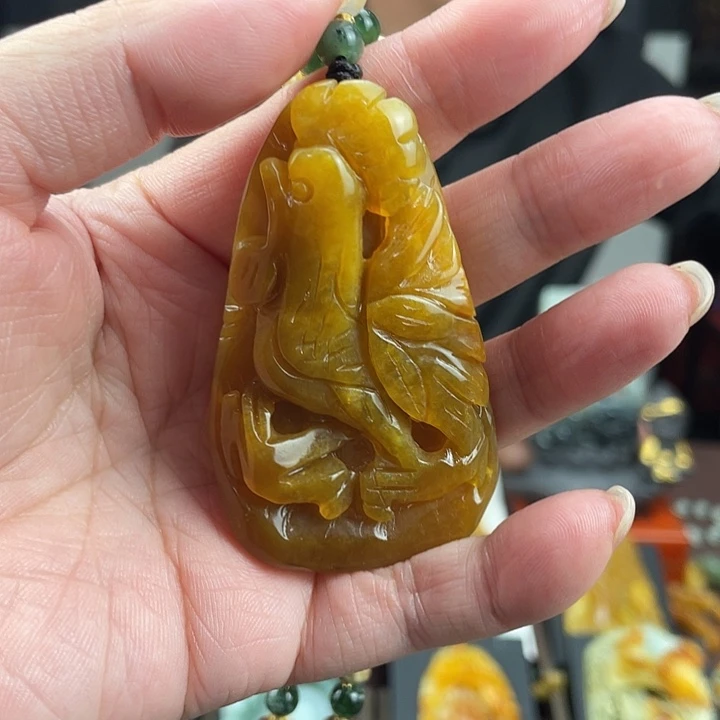 未镶嵌蛇纹石玉颈饰