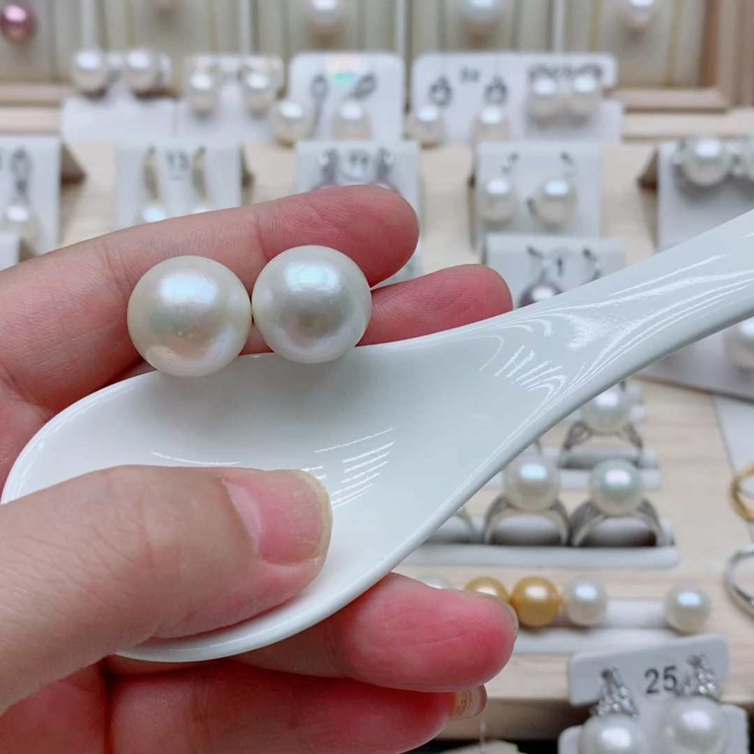 淡水珍珠银S925镶嵌吊坠(赠链)