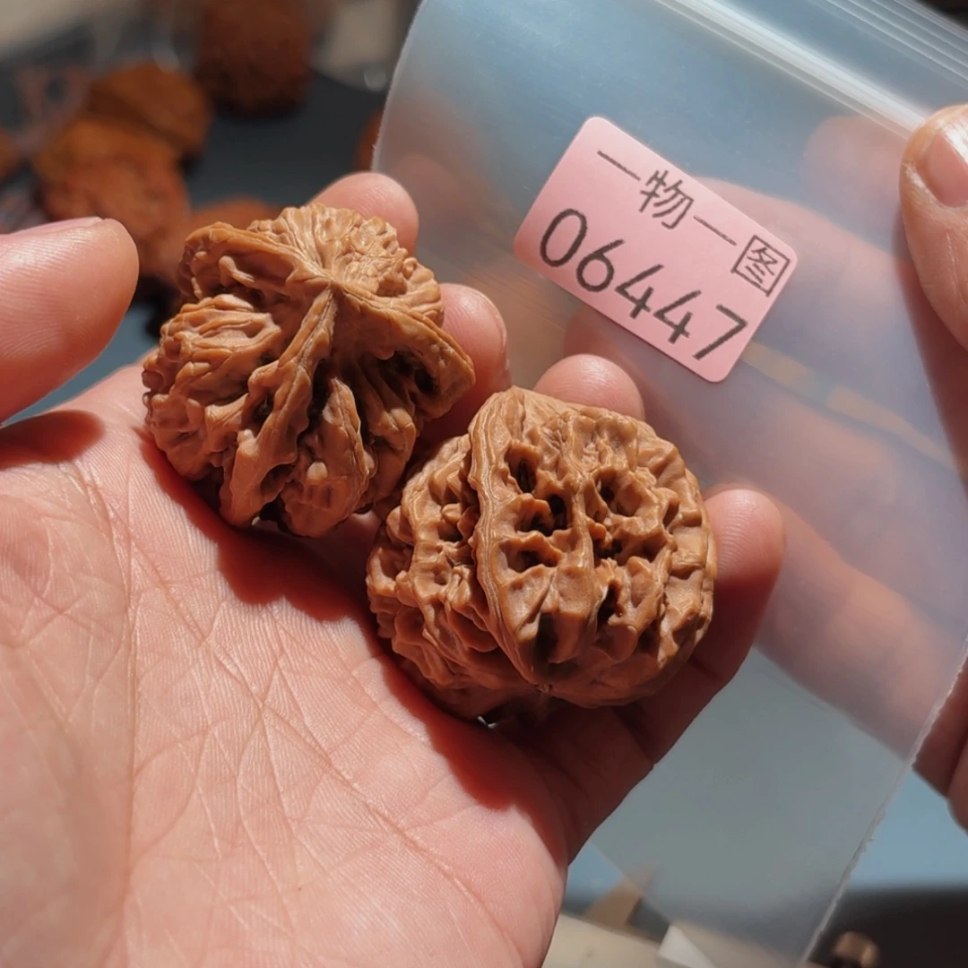 文玩核桃把件帝王