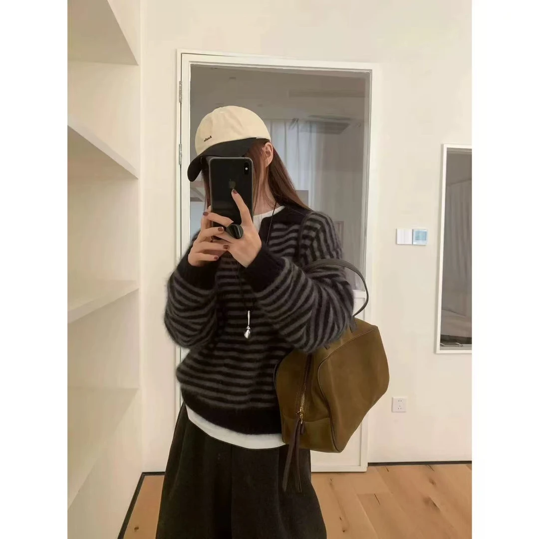 【黑边V领】欧货气质针织套头女毛衣外套气质宽松上衣