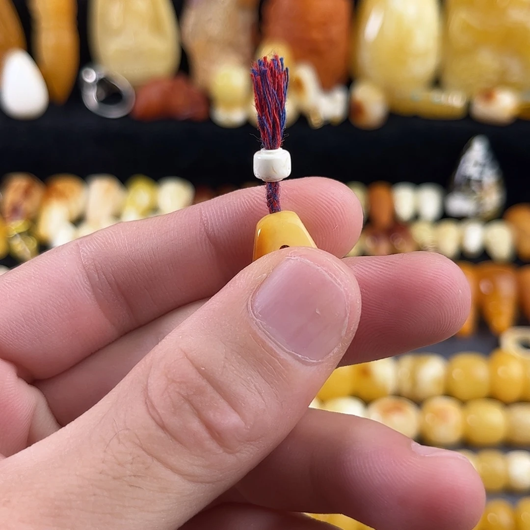 蜜蜡未镶嵌珠宝奇石