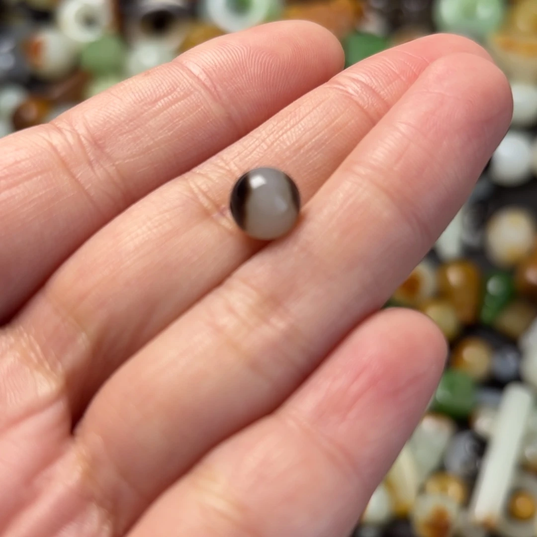 和田玉颈饰未镶嵌沂****）