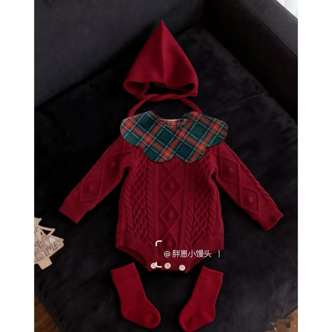 婴儿衣服秋冬装针织连体衣2025新款韩系小月龄宝宝红色毛衣爬爬服