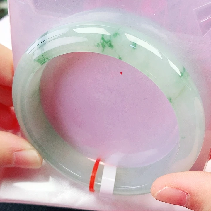 翡翠未镶嵌手镯57圈