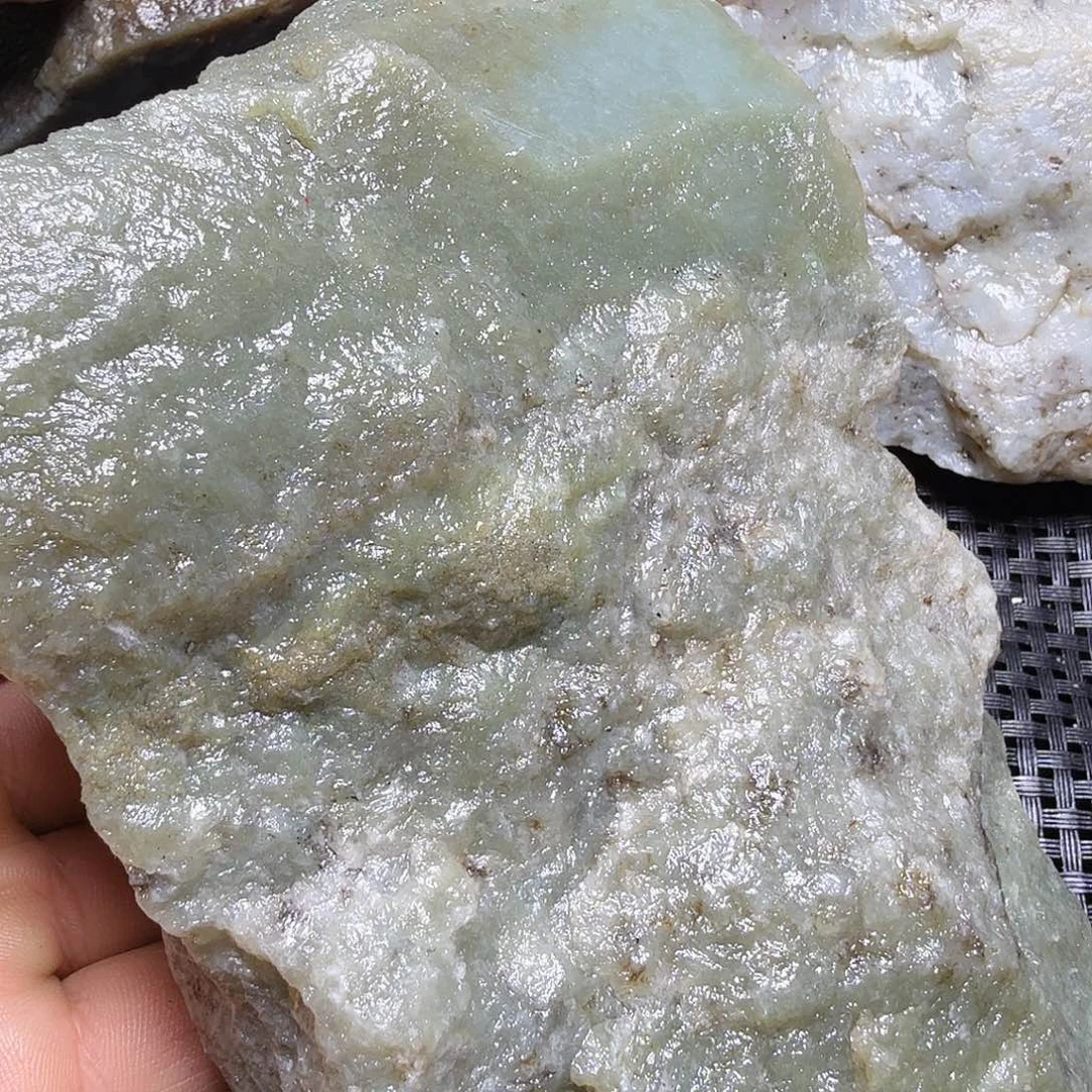 和田玉（糖玉）未镶嵌珠宝半成品