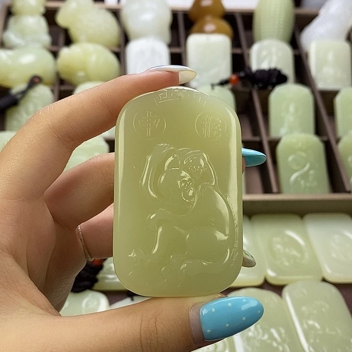 昆仑石双面守护猴