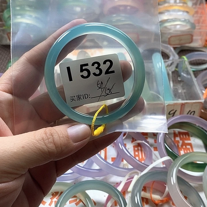 手镯玛瑙/玉髓未镶嵌