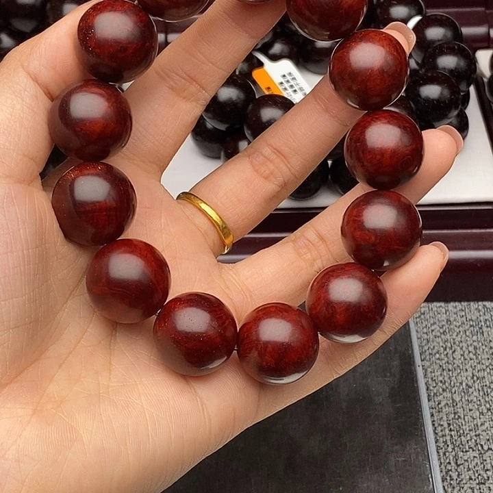 乌***吴小叶紫檀手串/手链1.8原汁原味留疤