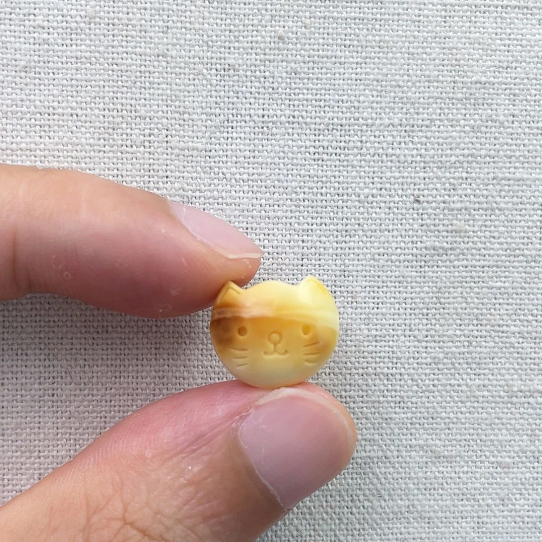 琥珀未镶嵌裸石猫咪