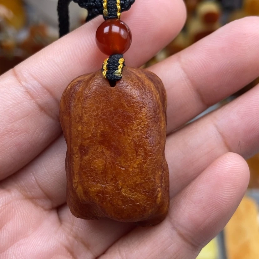 【闪购商品】琥珀颈饰未镶嵌