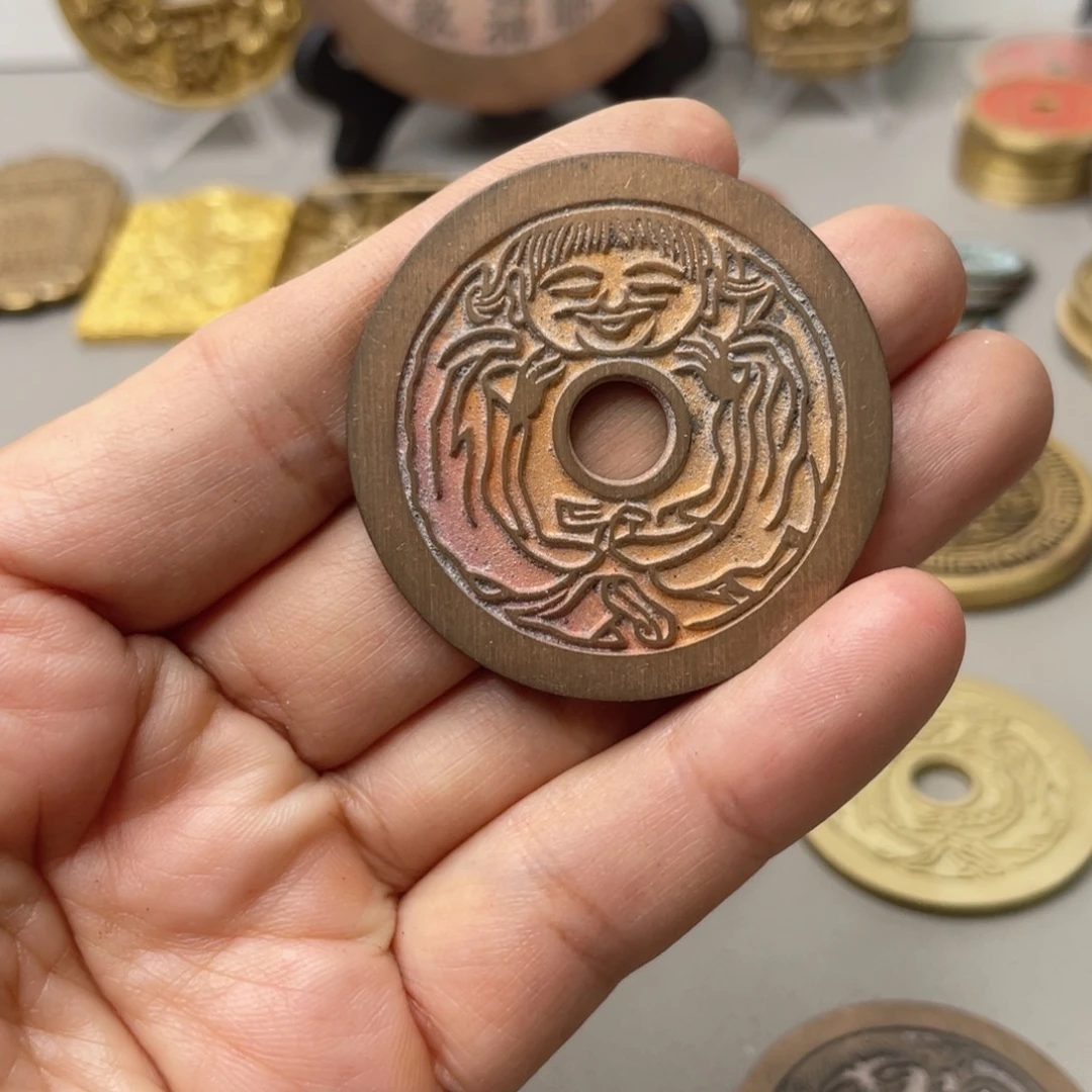 臻***萌铜现代仿制工艺文创铜币