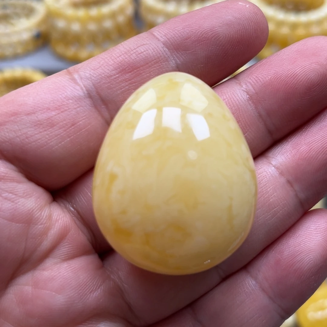 琥珀未镶嵌颈饰吊坠