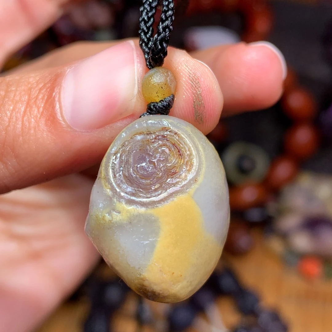 未镶嵌玛瑙/玉髓珠宝半成品