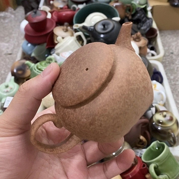 带***人陶瓷艺术品及陶瓷制品壶