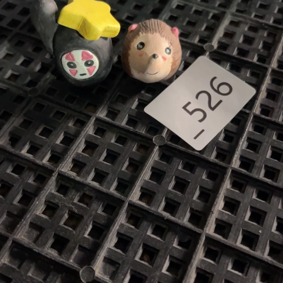 红陶戴**?编号526摆件2个