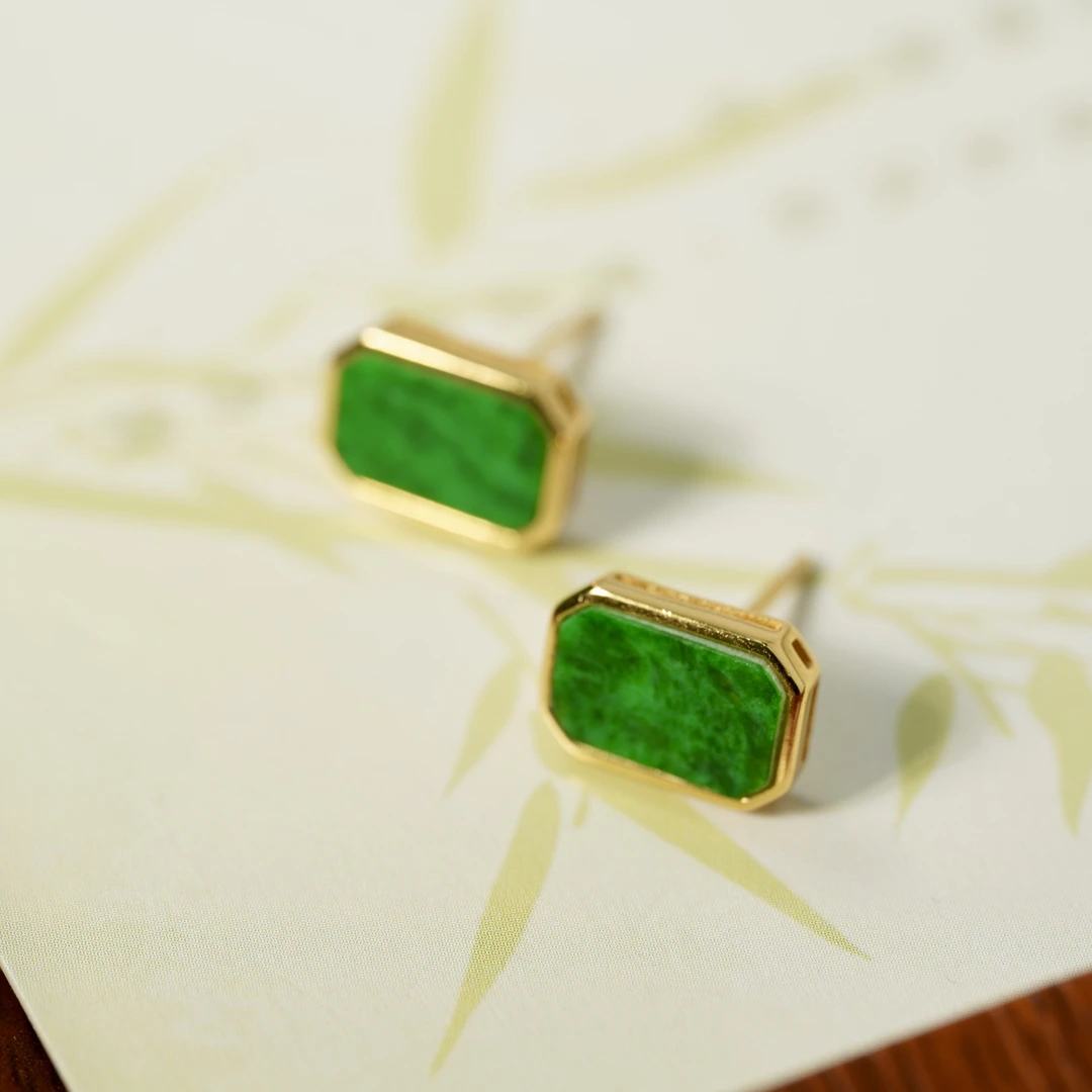 【百年一玉】天然缅甸A货翡翠耳钉S925银镀金方形-1074