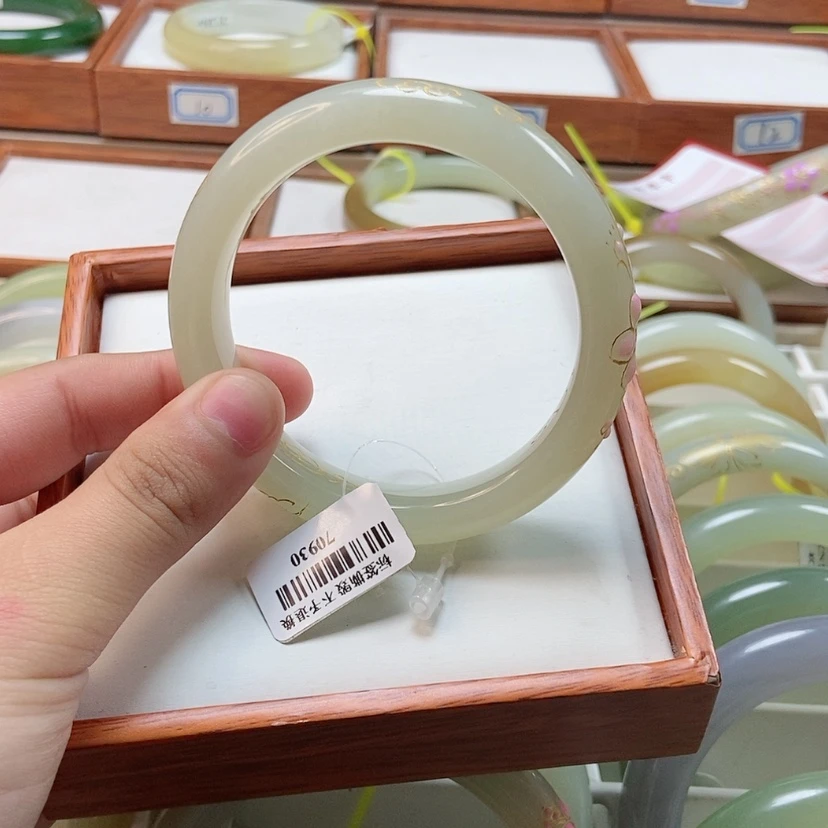 【闪购商品】和田玉手镯未镶嵌