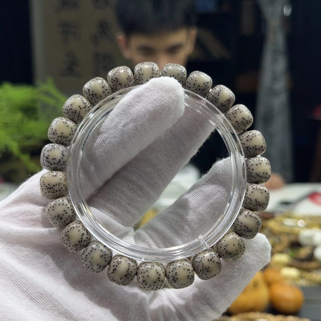手串星月菩提黑冰