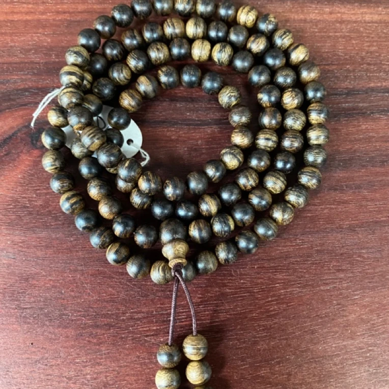 越南芽庄白奇楠0.6*108爆满虎皮留疤沉水级【多样性发货】