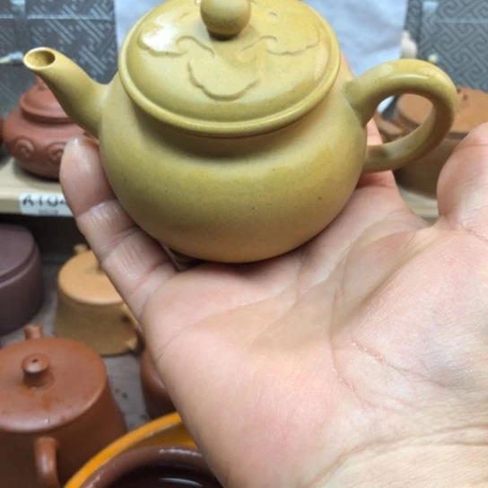 紫砂茶壶黄段泥大彬如意150豪升左右