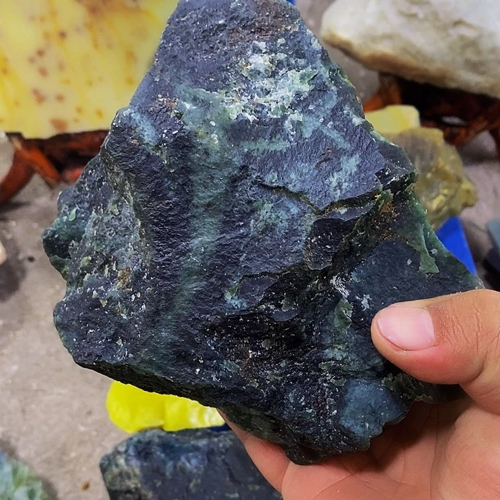 岫玉未镶嵌珠宝奇石大*