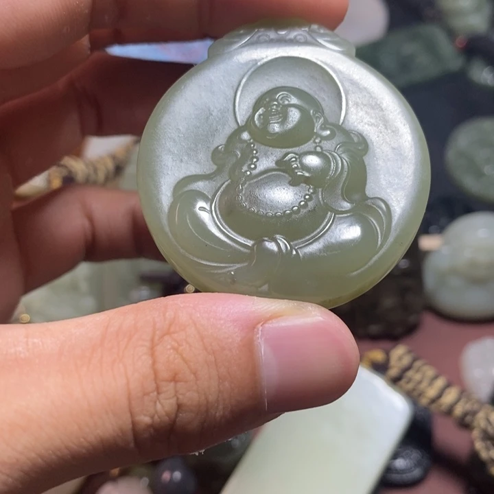 和田玉未镶嵌珠宝奇石