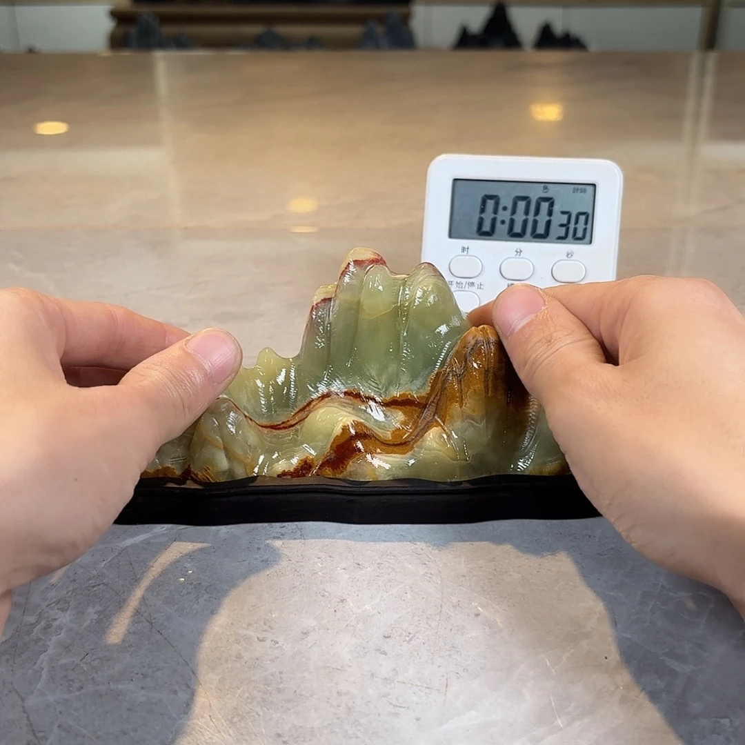 风***是灵璧石手工雕刻奇石摆件