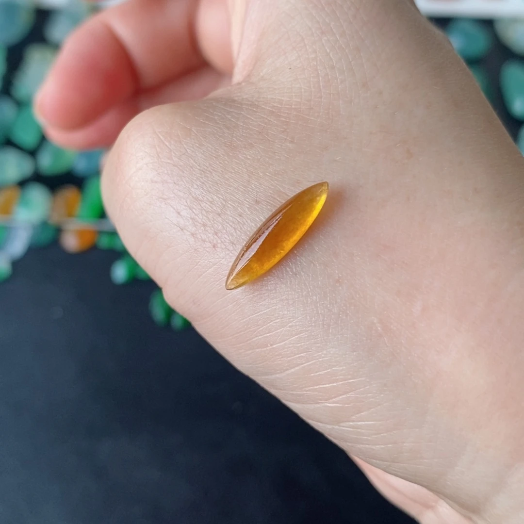 定制翡翠未镶嵌马眼